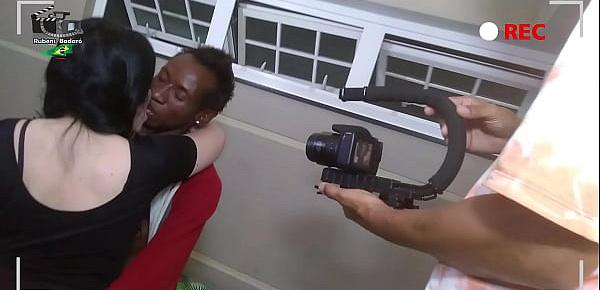  Making of  Atriz novata grava sua primeira cena interracial veja como foi os bastidores. ((( Completo no xvideos red )))